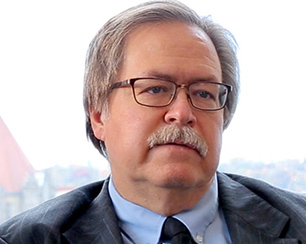 Headshot of Michael Becich